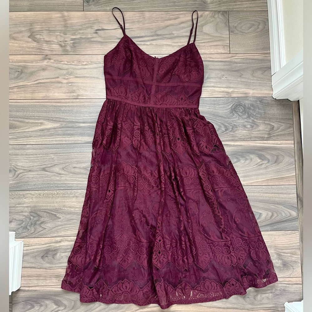 NWT BB Dakota Lace Dress